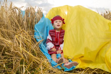 kız Ukrayna ulusal kostüm