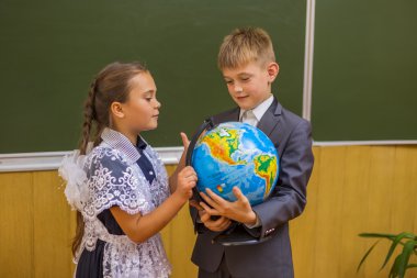 kız ve erkek dünya ile