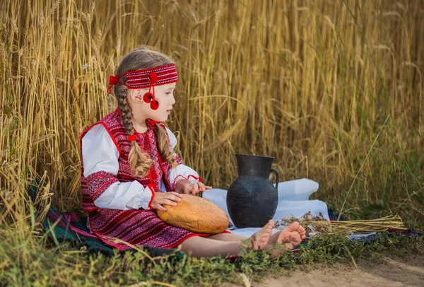 Child in Ukrainian national costume — Stock Photo, Image