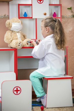 Bebek Doktor iş başında
