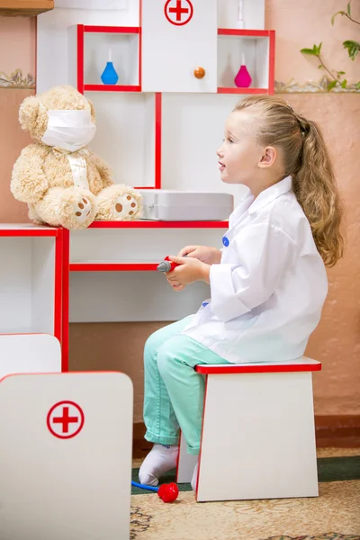 Child's doctor — Stock Photo, Image