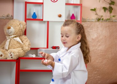 Bebek Doktor iş başında