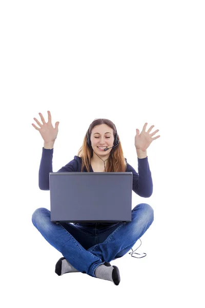 Ragazza con un computer portatile — Foto Stock