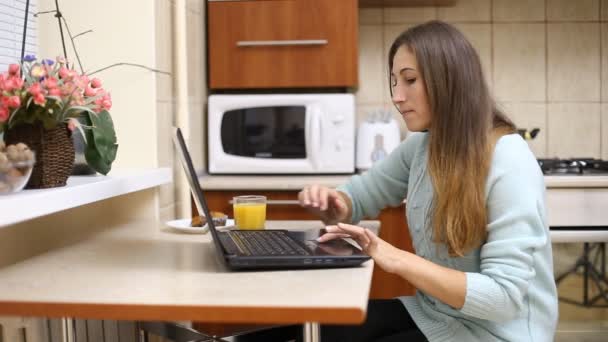 Girl behind laptop — Stock Video