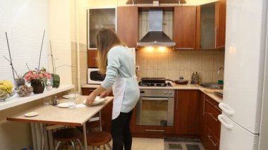 o masanın temizlenmiş