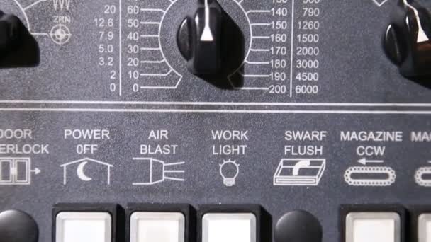 panneau machine moderne 