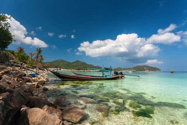 Boat, bay, sea, clouds — Stock Photo, Image