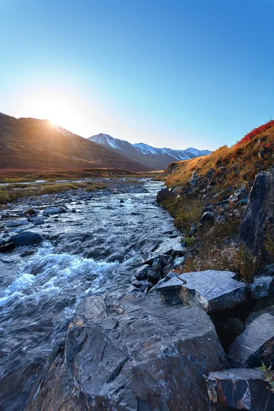 gün batımı dağ nehir