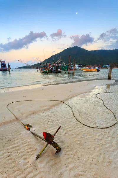 Anchor, port, beach, sunset — Stock Photo, Image