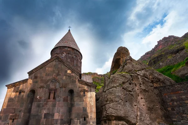 Klasztor Geghard świątynia chrześcijańska (Armenia) — Zdjęcie stockowe