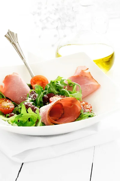 Ham en rucola — Stockfoto