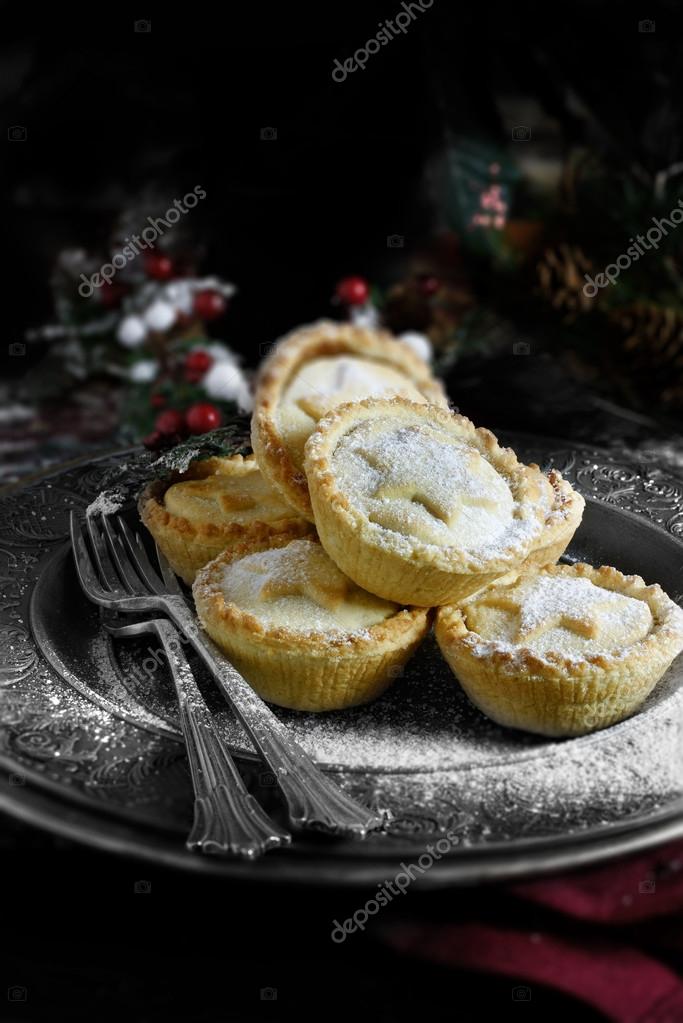 Buzlu kıymalı börek — Stok Foto © CogentMarketing 93302866 Buzlu kıymalı börek — Stok Foto © CogentMarketing 93302866