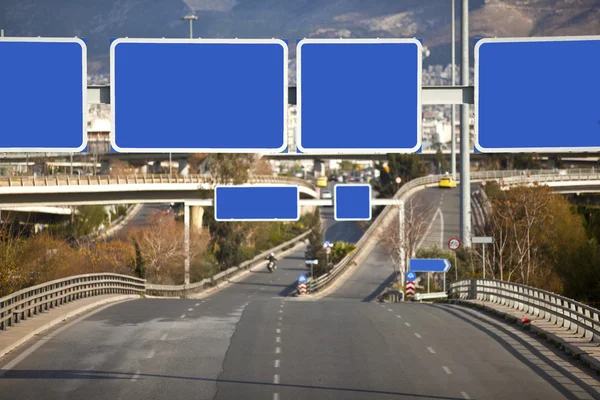 Cars on highway — Stock Photo, Image