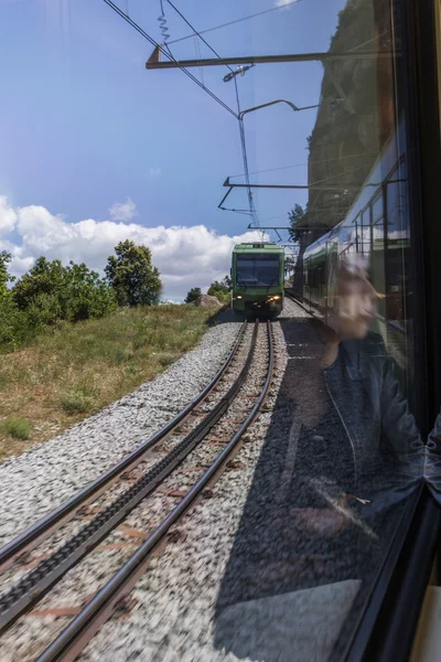 Treno a cremagliera per l'abbazia di Montserrat — Foto Stock