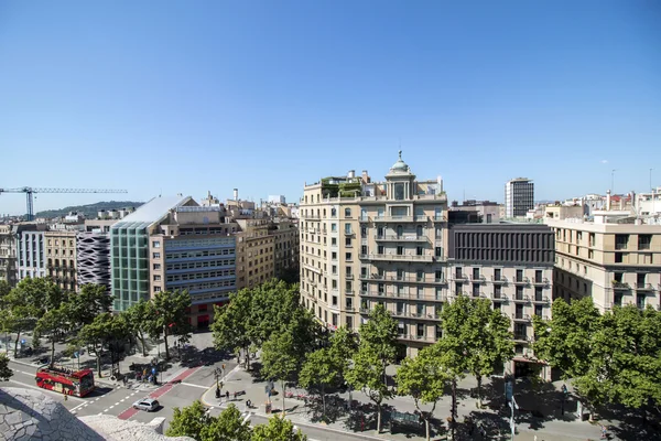 Architettura tipica e strade di Barcellona — Foto Stock