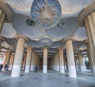 Ünlü Park Guell ayrıntılar.