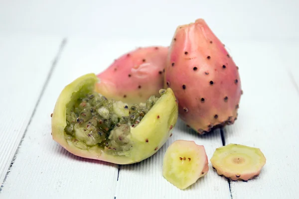 Fruits de cactus Opuntia ficus-indica — Photo