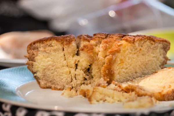 Orange cake sliced in pieces — Stock Photo, Image