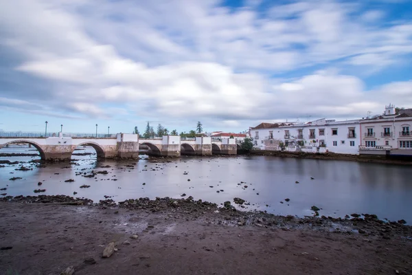 Cidade pitoresca de Tavira, Portugal — Fotografia de Stock