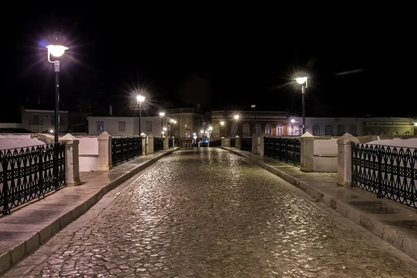 Pont de la ville de Tavira en soirée — Photo