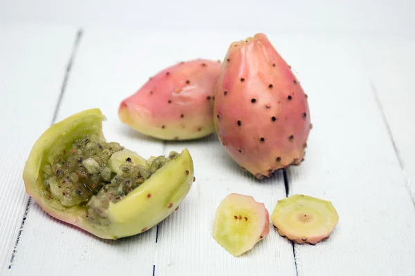 Fruits de cactus Opuntia ficus-indica — Photo