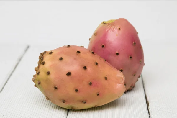 Opuntia ficus-indica cactus vruchten — Stockfoto