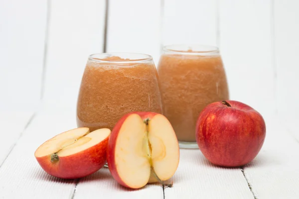 Fresh apple juice — Stock Photo, Image