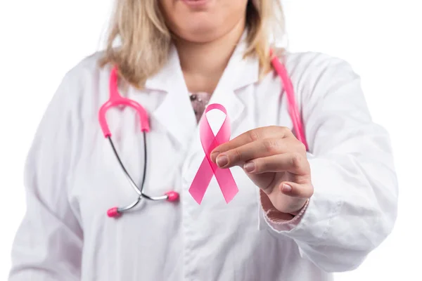 Närbild Händer Kaukasiska Läkare Kvinna Med Rosa Stetoskop Håller Bröstcancer — Stockfoto
