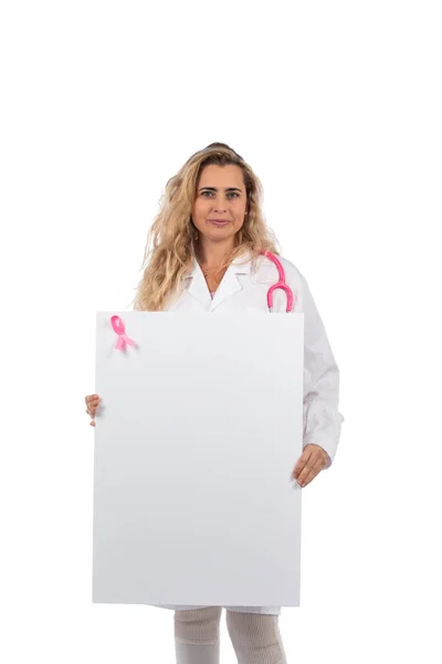 Белая Женщина Врач Розовым Стетоскопом Раком Молочной Железы Розовая Лента — стоковое фото