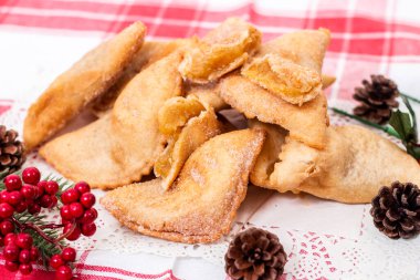 Tipik Portekiz noel arifesinde noel tatlısı ya da tatlı patates pastası..