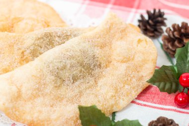 Tipik Portekiz noel arifesinde noel tatlısı ya da tatlı patates pastası..