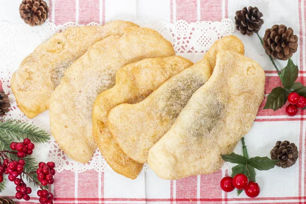Tipik Portekiz noel arifesinde noel tatlısı ya da tatlı patates pastası..