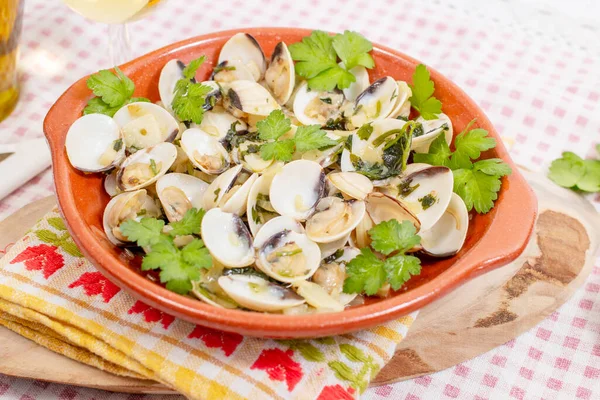 Typical Starter Portuguese Meal Clams Garlic Olive Oil Parsley — Stock Photo, Image