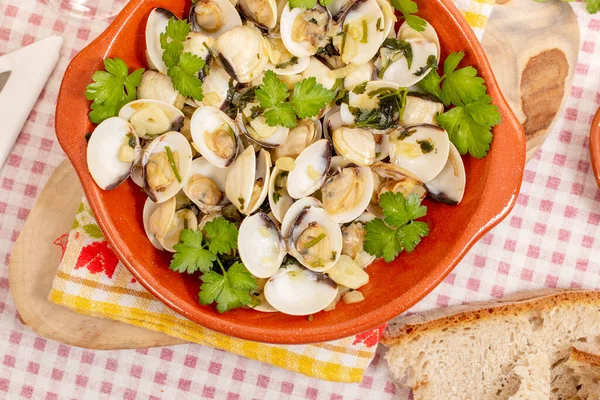 Typical Starter Portuguese Meal Clams Garlic Olive Oil Parsley — Stock Photo, Image