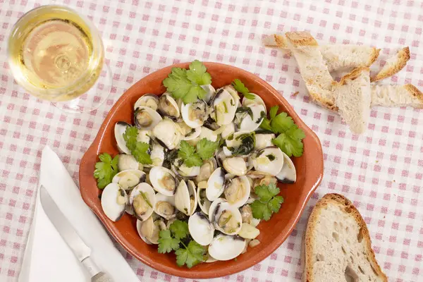 Typical Starter Portuguese Meal Clams Garlic Olive Oil Parsley — Stock Photo, Image