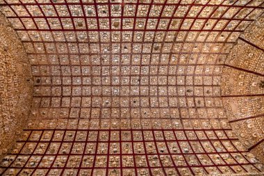 Carmo Kilisesi 'nin, Faro, Portekiz, Kemik Kilisesi' nin detaylarına yakından bakın..