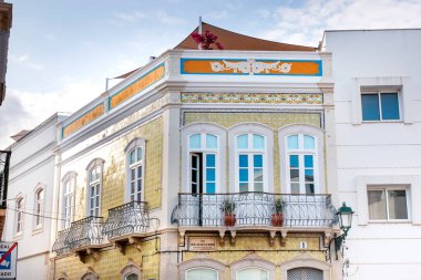 Portekiz şehirlerinin tipik binalarının görüntüsü.