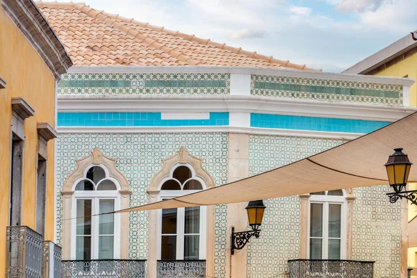 Widok Typową Portugalską Architekturę Starszych Budynków Algarve — Zdjęcie stockowe