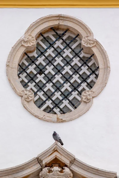 Kostel Carmo Zavřít Okna Nachází Faro Portugalsko — Stock fotografie