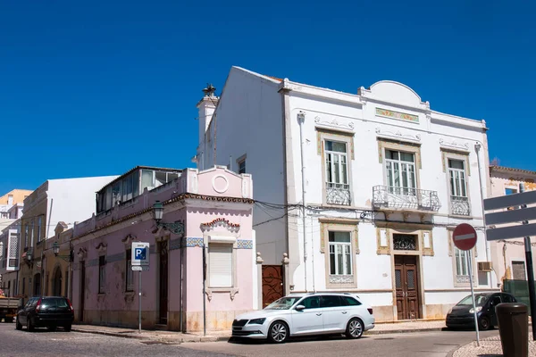 Algarve Eski Binalarının Tipik Portekiz Mimarisinin Dış Görünüşü — Stok fotoğraf