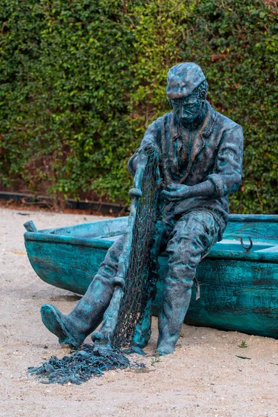 Vista Perto Uma Estátua Pescador Bronze Localizada Cidade Olhao Portugal — Fotografia de Stock