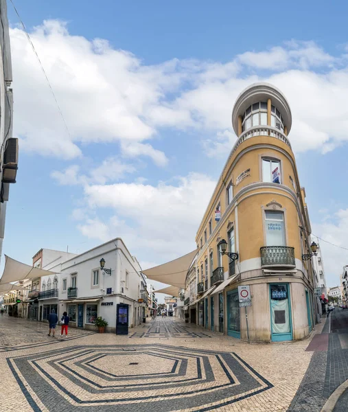 Faro Portugal Junho 2021 Edifício Amarelo Curvo Localizado Rua Santo — Fotografia de Stock