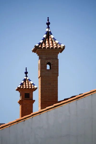 Traditionella spanska skorstenar — Stockfoto