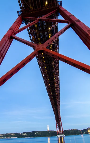 Vista da Ponte 25 de Abril em Lisboa — Fotografia de Stock