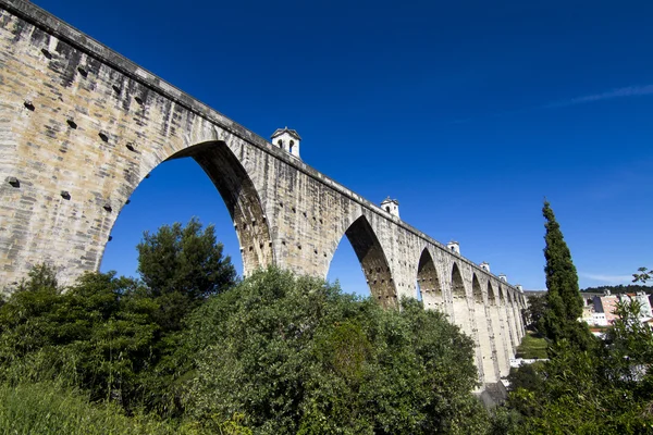 Historical aqueduct built in the 18th century — Stock Photo, Image