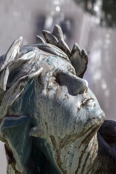 Statues de la fontaine sur la place Rossio — Photo