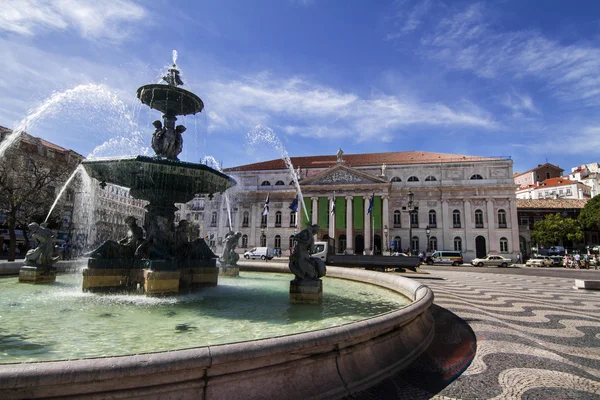 Fuente central en la plaza de Rossio — Foto de Stock