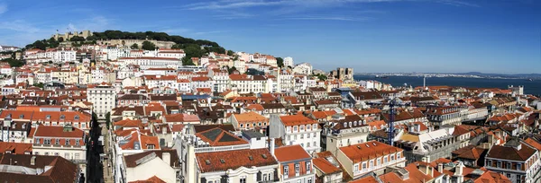 Вид на красивый центр Лисбона — стоковое фото