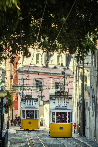 Ascensor de tranvía eléctrico vintage de Gloria — Foto de Stock