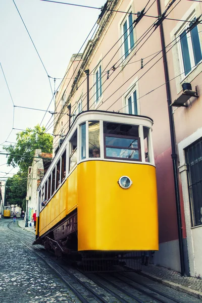 Aufzug der alten elektrischen Straßenbahn von Gloria — Stockfoto